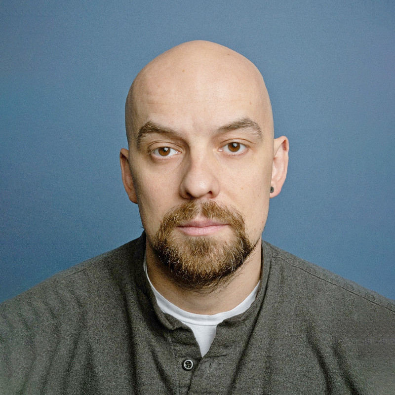 Стас Иванов