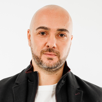 Андрей Левин