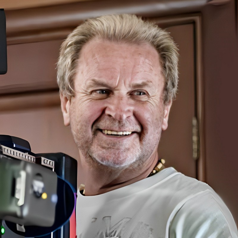 Александр Шубин