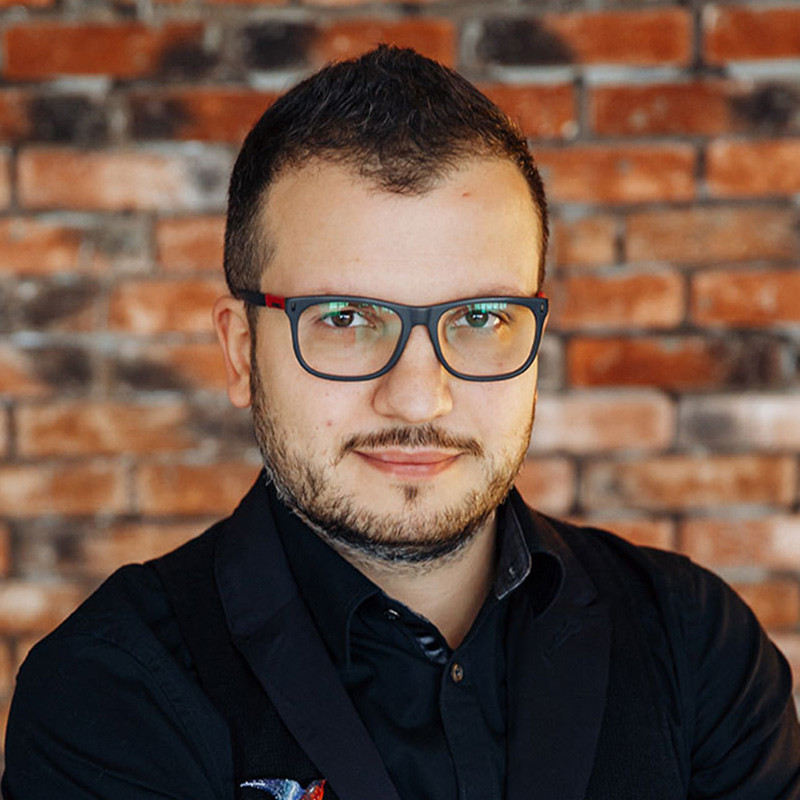 Дмитрий Позов