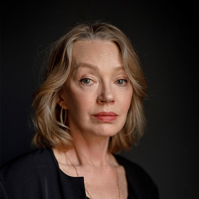 Елена Попова