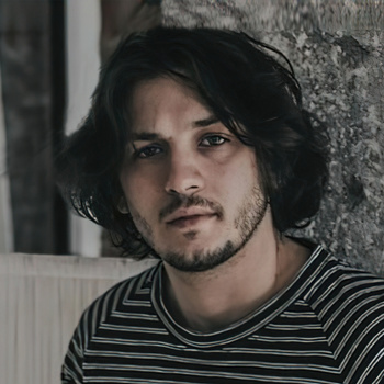 Александр Олейников