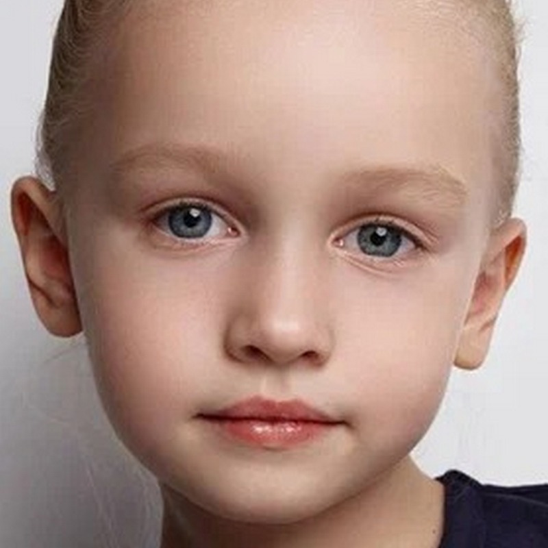 Аврора Тузова