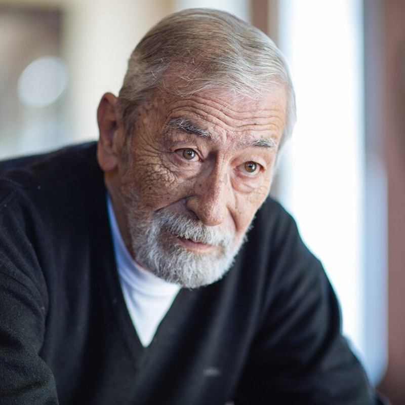 Вахтанг Кикабидзе