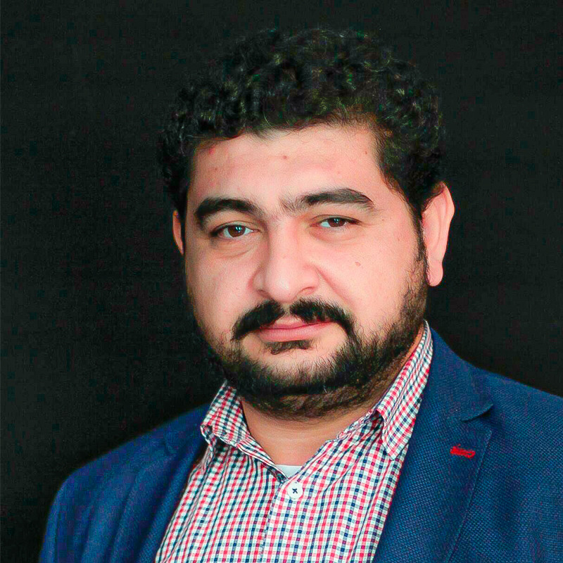 Арман Навасардян