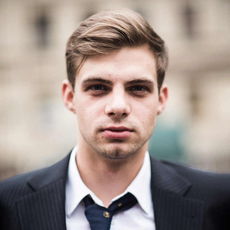 Владислав Мезенин