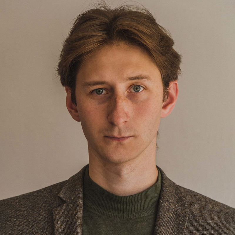 Арсений Врагов