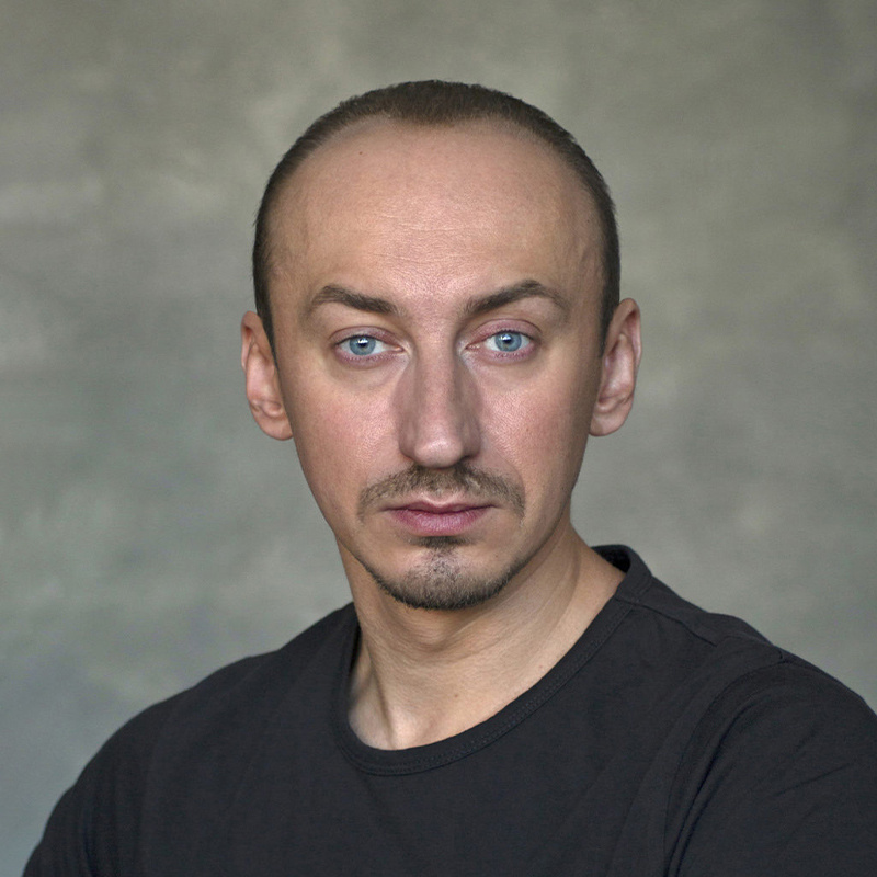 Игорь Злотников