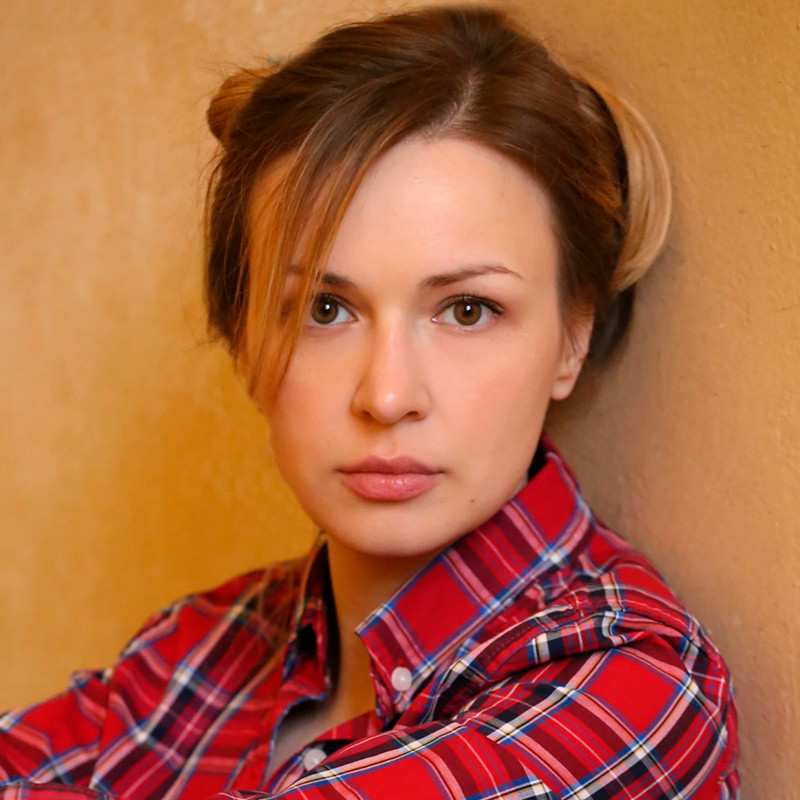 Анна Тараторкина