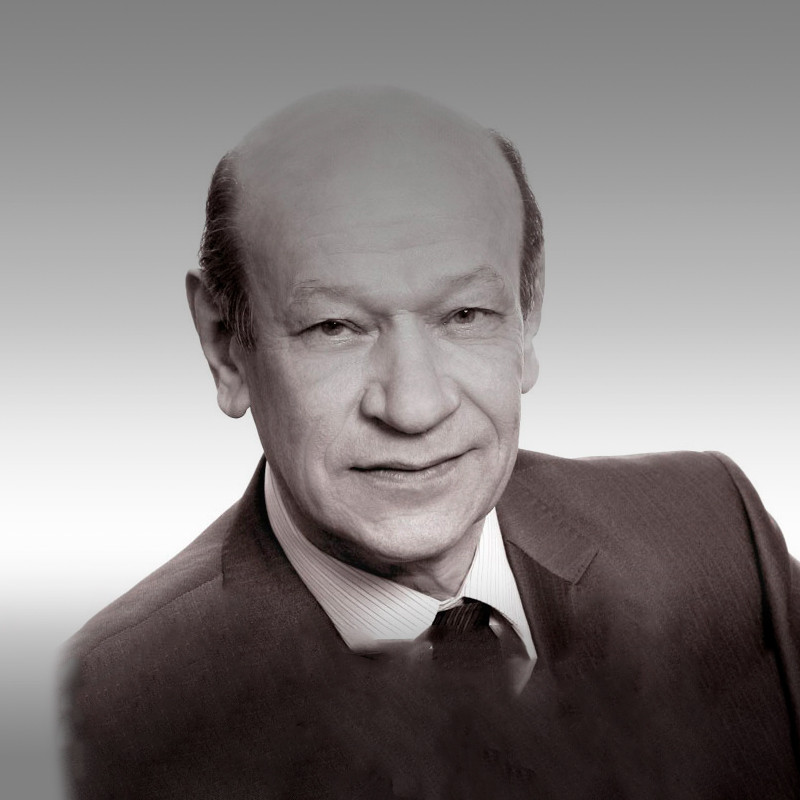 Юрий Иванов