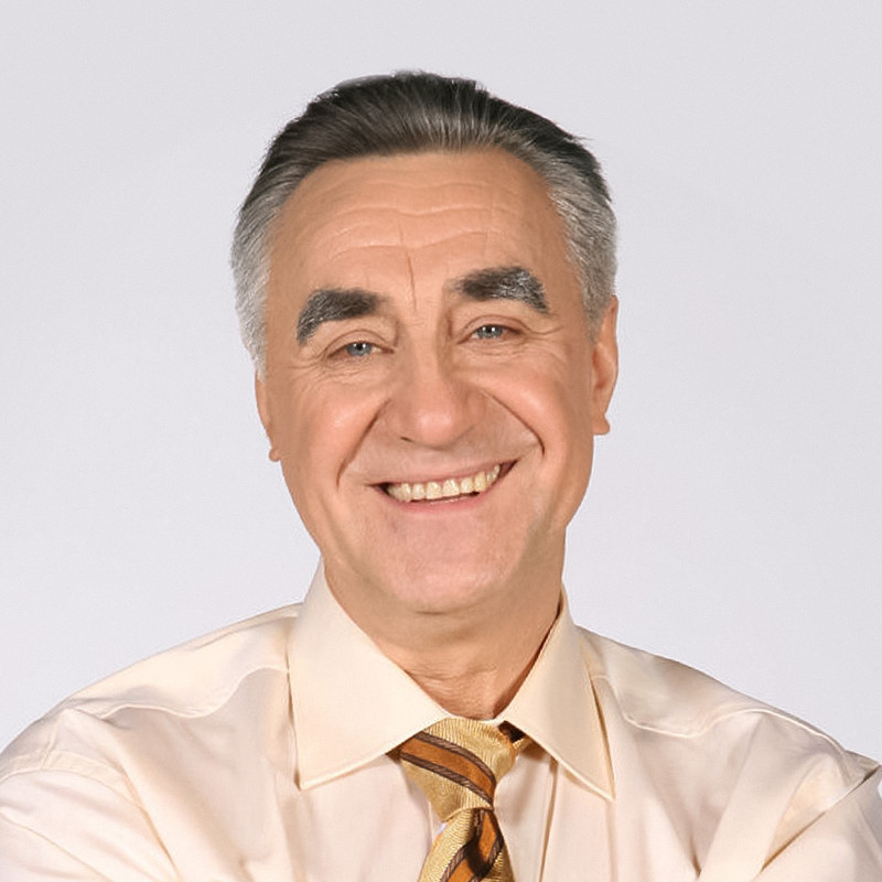 Анатолий Васильев