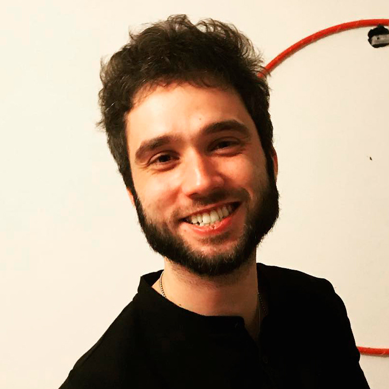 Антон Булле