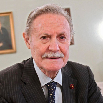 Юрий Соломин