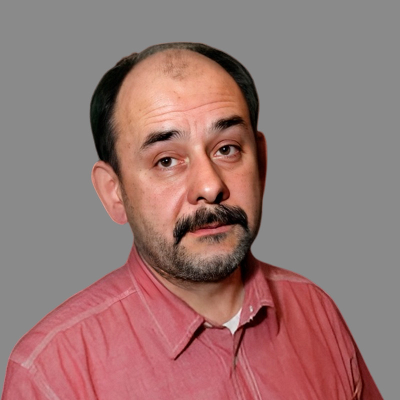 Евгений Серов