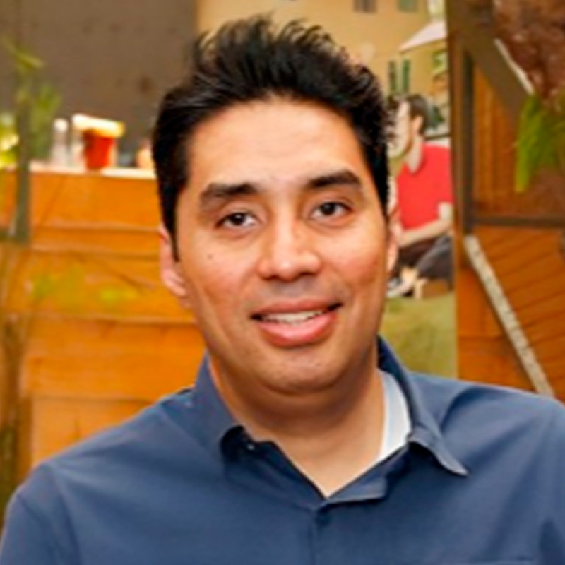 Вики В. Олиндо