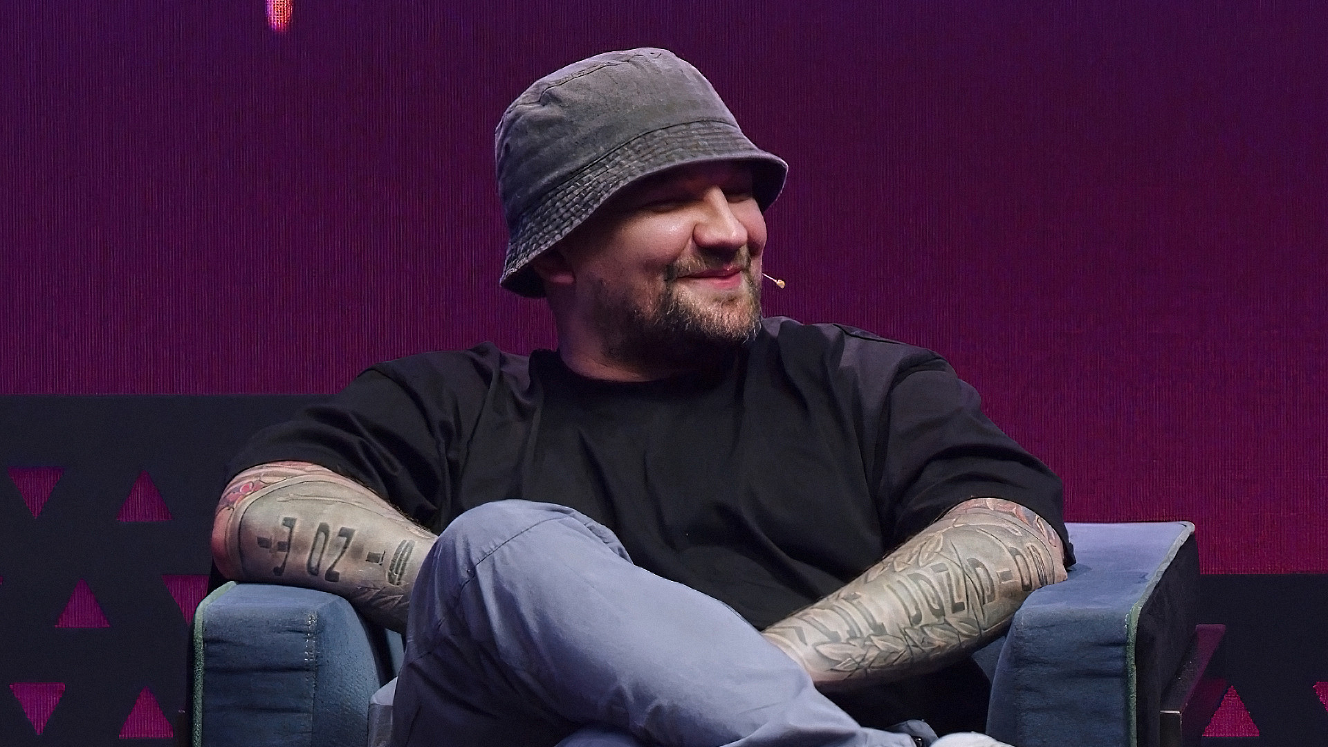 Прожарка Басты