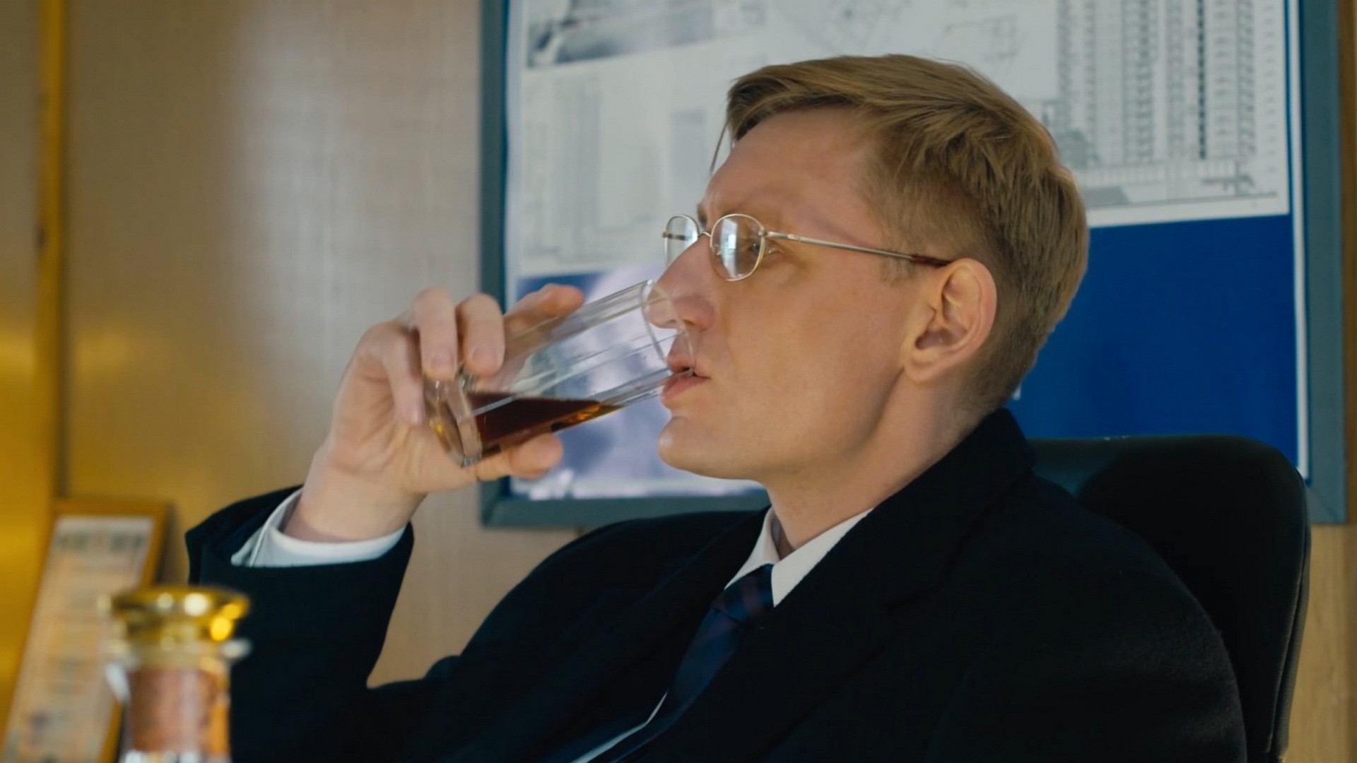 17 серия. Конфликт интересов