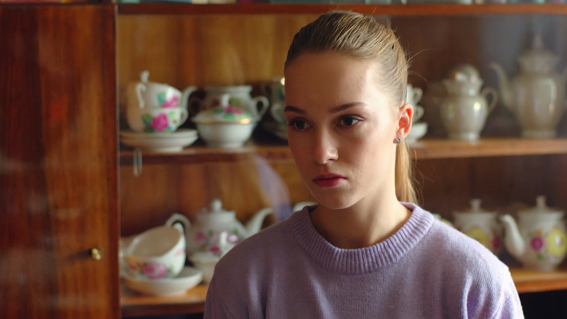 1 серия. Подозрительные соседи