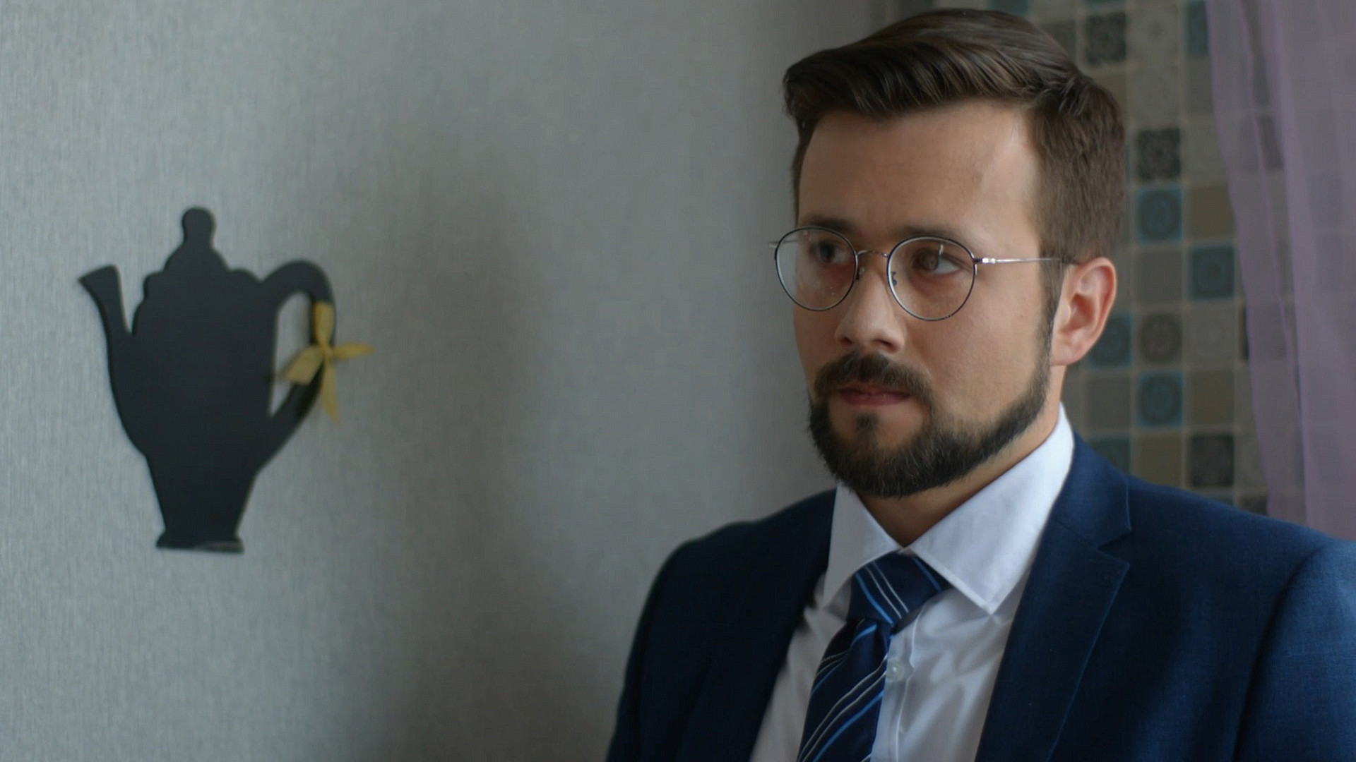 42 серия. Меж двух огней