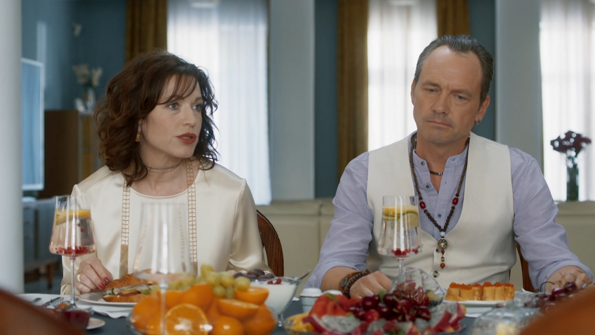 Бедные смеются богатые плачут 2 сезон 5 серия