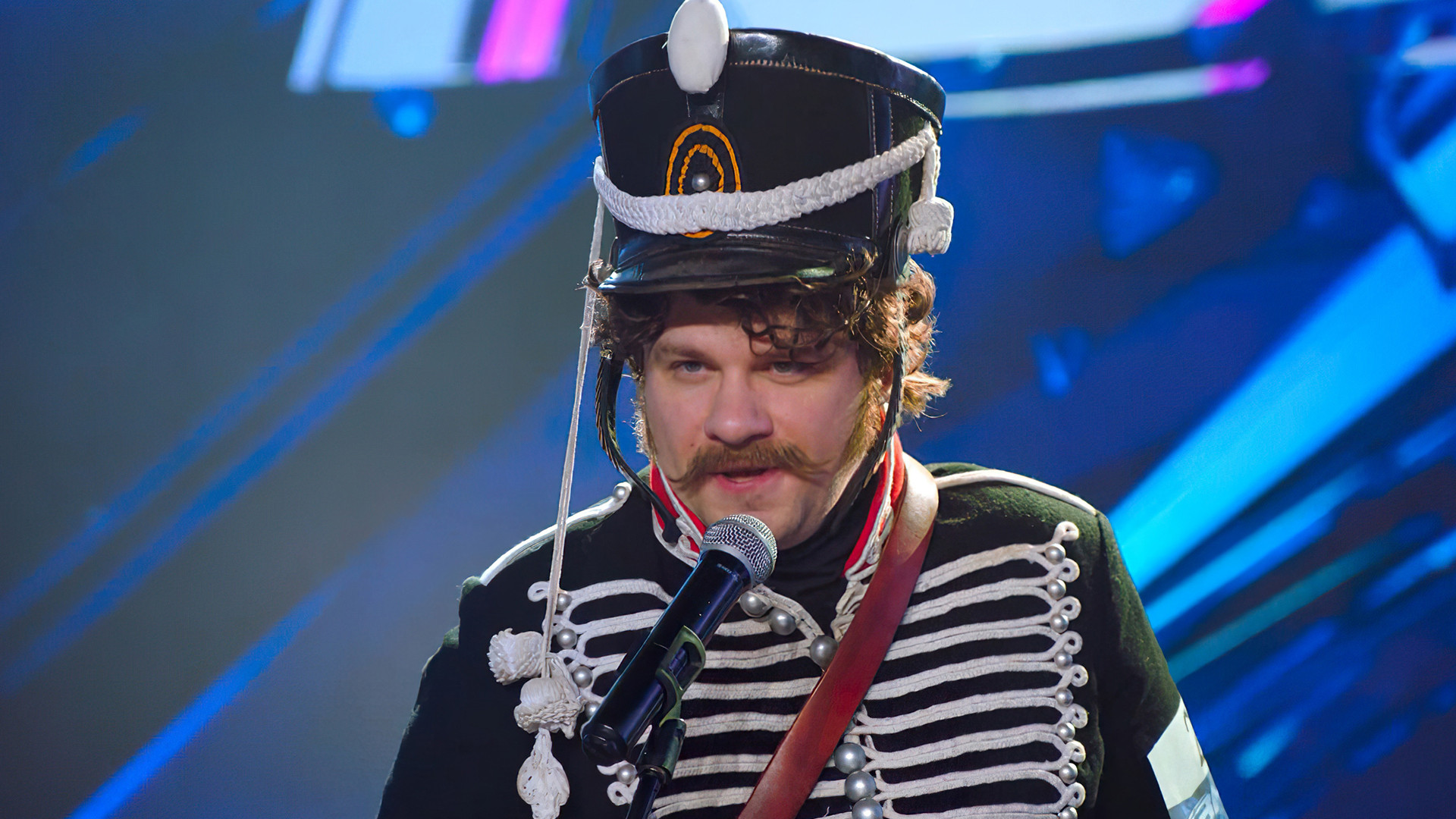 6 серия. Как гусар в шоу-бизнес попал