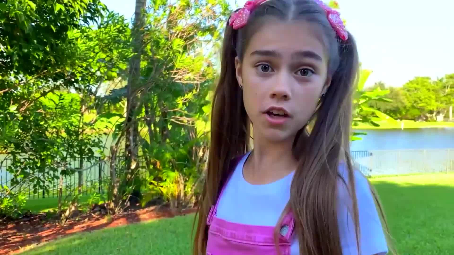 334 серия. Настя и волшебный игровой домик с горкой