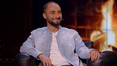 Прожарка Демиса Карибидиса