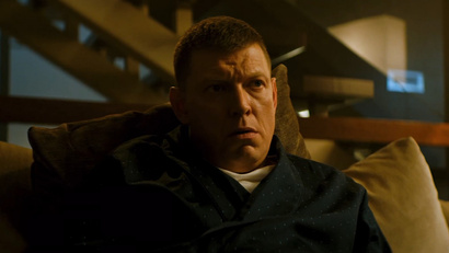 Бьет — значит любит